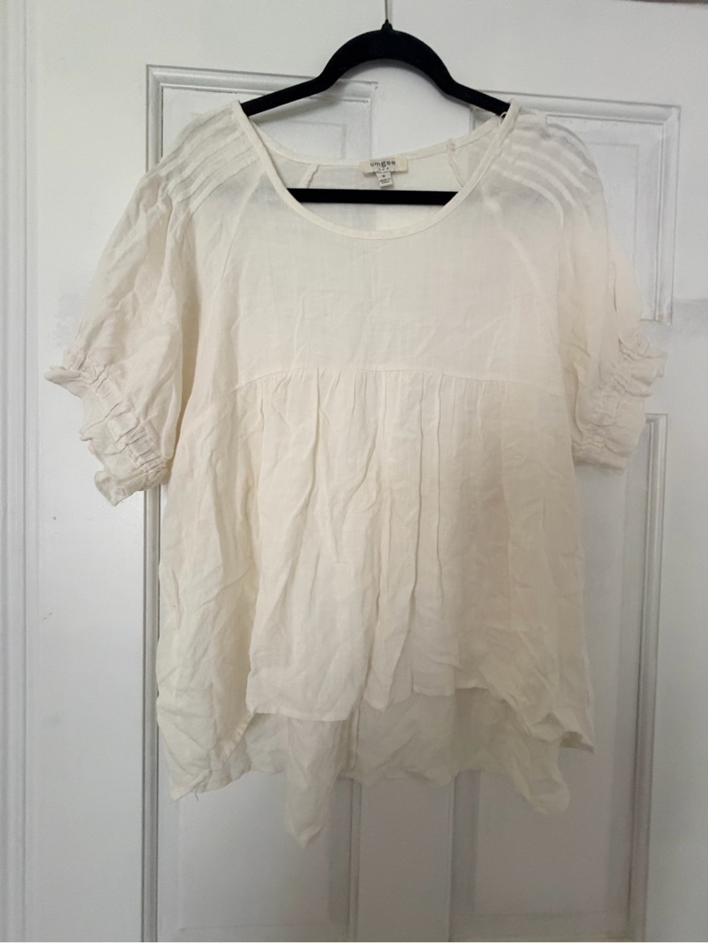 Umgee Cream Short Sleeve Peasant Blouse